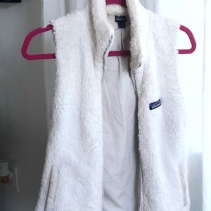 White fuzzy Patagonia vest